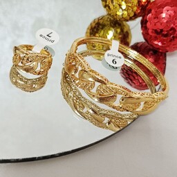 ست دستبند یا بنگل و انگشتر طرح کارتیر جنس پرنس طرح طلا رنگ ثابت  ارسال رایگان 