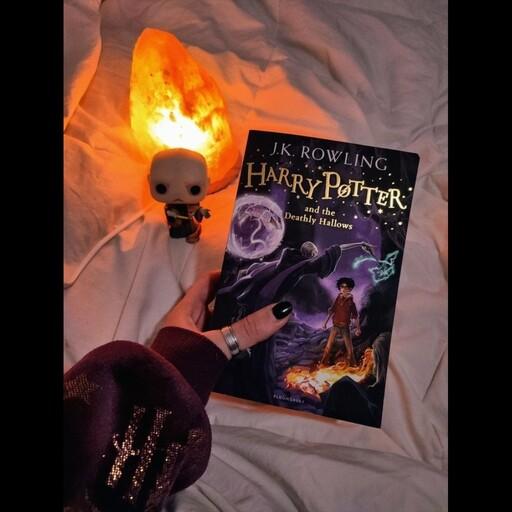 مجموعه کتاب های هری پاتر Harry potter موجود از جلد 1تا 7 به زبان انگلیسی 