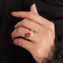 انگشتر جواهری زنانه عقیق سرخ رکاب طلاروس رنگ ثابت
