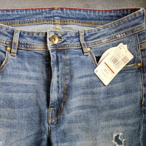 شلوار جین وارداتی اصل سایز 42 تنپوش بینظیر مناسب مهمانی و استفاده روزانه
