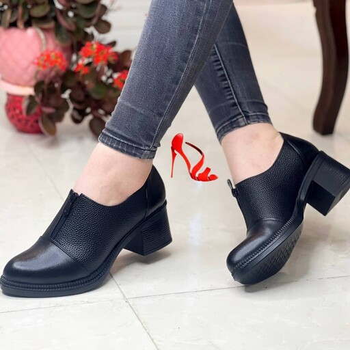 کفش طبی کارمندی کد 6001 رویه چرم بیاله،واکس خور زیره دلتا      size 37 ta 40   کیفیت با ضمانت پاخوری شیک