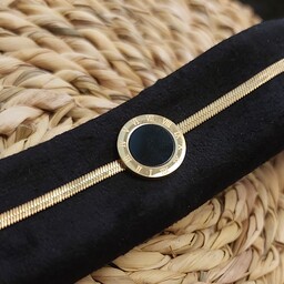 دستبند ماری (هرینگبون) طلایی پلاک دار دایره مشکی ، زنانه و مردانه ، دخترانه و پسرانه ، استیل رنگ ثابت