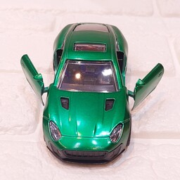 اسباب بازی ماشین فلزی (ماکت) ماشین فلزی جعبه دار رنگ سبز مناسب برای هدیه دادن 