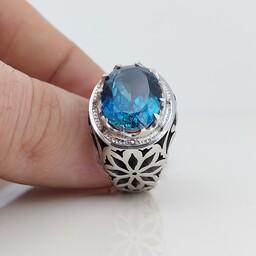 انگشتر نقره مردانه دستساز توپاز آبی لندن مزین به الماس طبیعی تراش برلیان  با شناسنامه معتبر و رسمی 