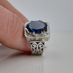 انگشتر نقره مردانه دستساز توپاز آبی لندن مزین به الماس طبیعی تراش برلیان با شناسنامه معتبر 