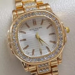 ساعت پتک فیلیپ شیشه تراش مجلسی  زنانه کیفیت عالی patek philippe نقره ای و طلایی