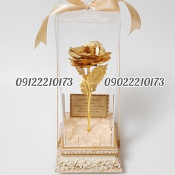 گل رز روکش طلای شناسنامه دار با پایه رومیزی مدل آرتمیس