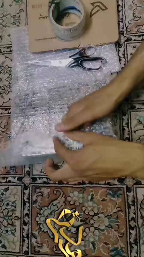 ادکلن دلار اصل اورجینال مردانه نظرات رو بخونید