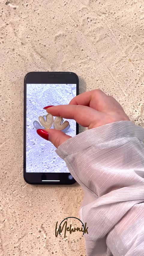 گوشواره قلبی میناکاری