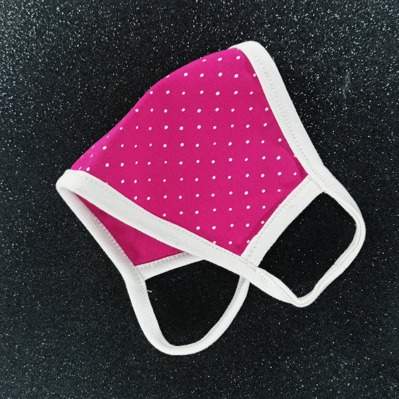 ماسک پارچهای بچگانه مدل خال دار