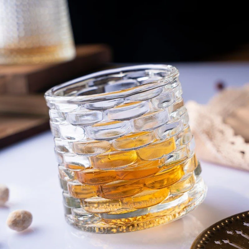 لیوان مدل چرخشی حصیری