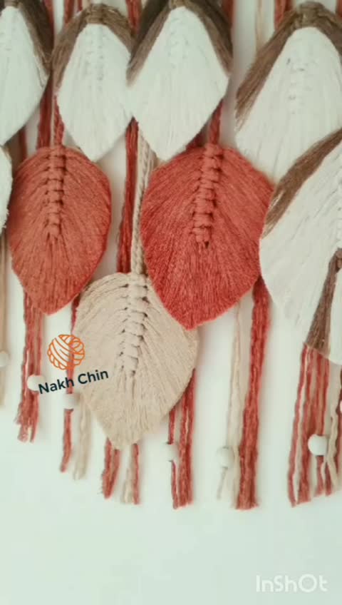 دیوارکوب طرح برگ پاییزی مکرومه