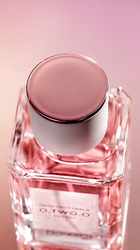 عطر زنانه Head Over Heels او تو او o.two.o