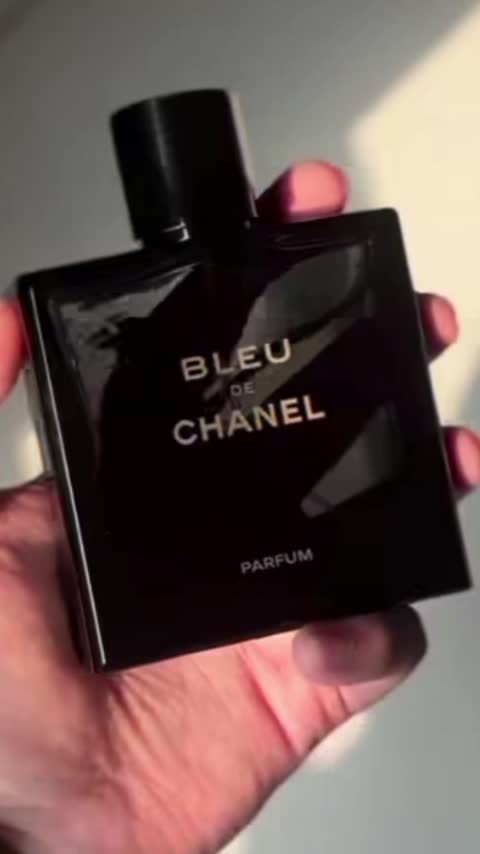ادکلن شنلبلوبلو شنل بلو چنل Chanel Bleu de Chanel اصل و اورجینال بارکد دار  (100 میل )
