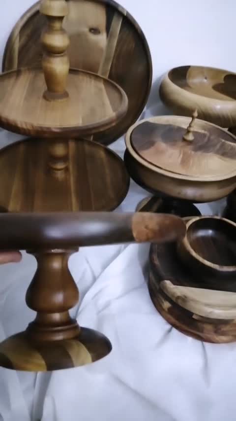 گز خوری چوبی یا اجیل خوری چوبی پایه دار خمره ای چوب گردو 
