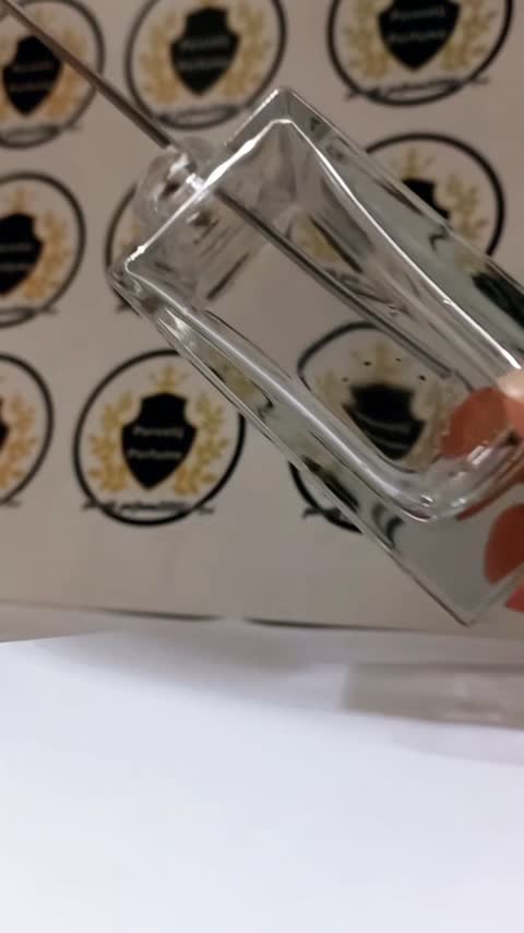 عطر خالص چمپیون دیویدوف(کیفیت فوق العاده بالا و تضمینی)