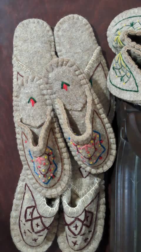 دمپایی زنانه نمدی طبی 
