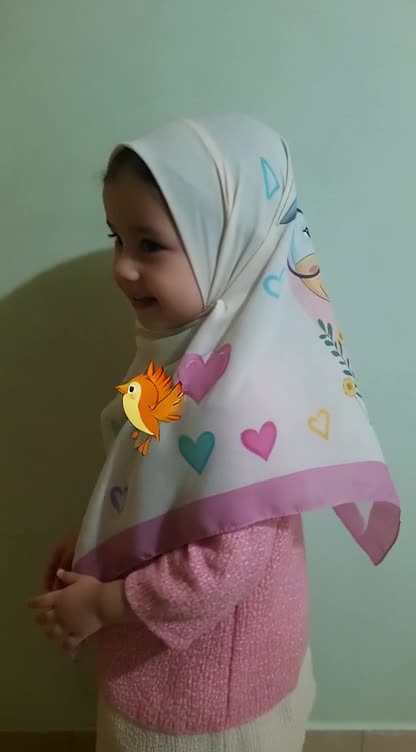 روسری کودک نخی طرح زرافه صورتی قواره 100 