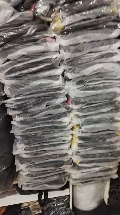 کوله پشتی ورزشی،تفریحی،لباس طرح اسیکس باابعاد 45 در 32 در 16 سانتی با 5 فضای مجزا زیپی و با وزن سبک 350 گرم و حمل آسان 