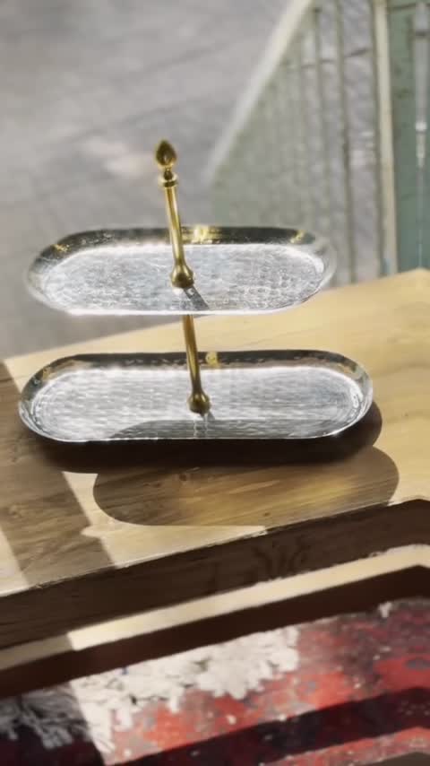 شیرینی خوری دو طبقه
