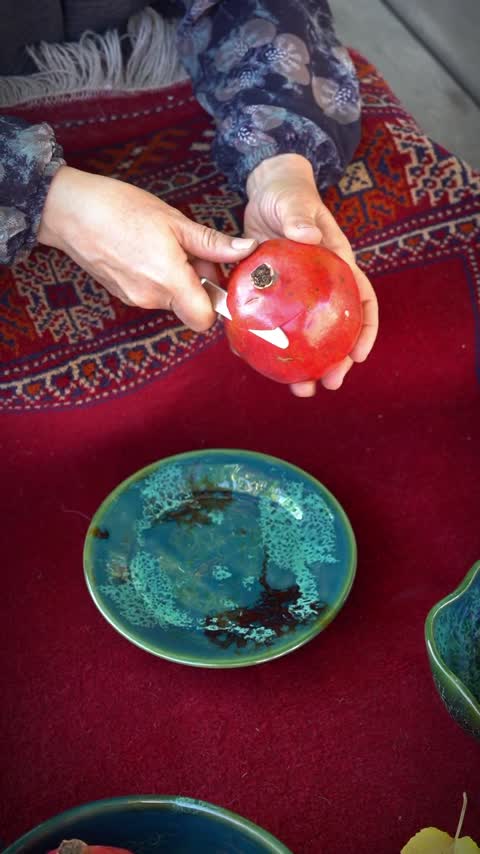 کاسه دفرمه کوچک سفالی با لعاب قلیایی بی ضرر 