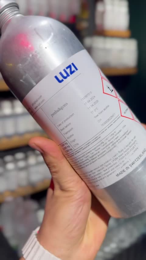 عطر لرد جورج لوزی ** 30 گرم **به همراه فیکساتور ، تضمین ماندگاری و پخش بو 