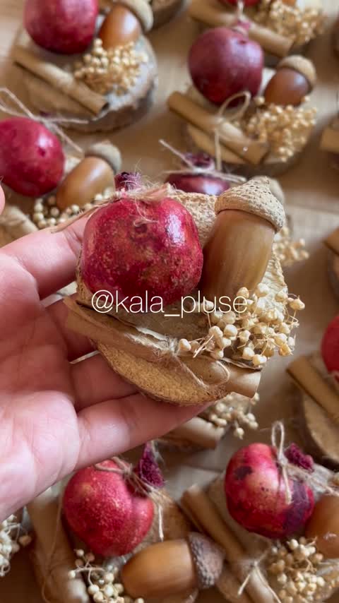 گیفت شب یلدا مدل انار و بلوط و فال حافظ