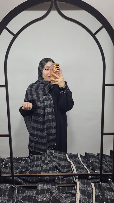شال مشکی وارداتی حاشیه طرح دار