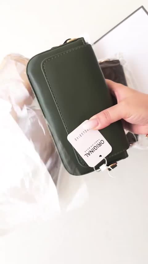 کیف دخترانه پاسپورتی لنا