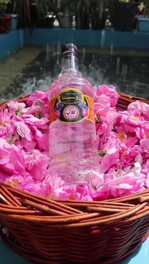 گلاب دوآتشه روستا ( سنتی ) یک لیتری عیار 40
