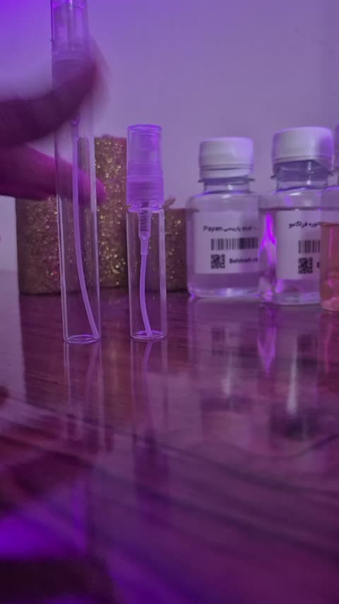 عطر ادکلن بلو شنل مردانه قابل سفارش در بسته بندی 10 و 5 ګرمی