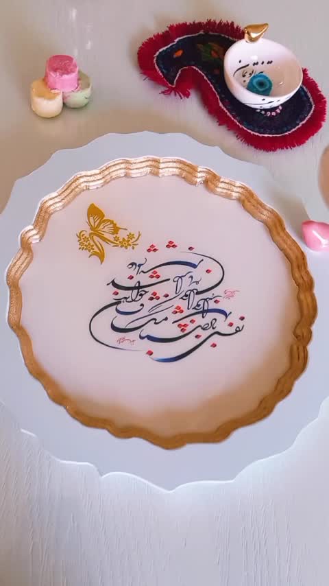 زیرلیوانی چوبی. زیرفنجانی طرح پرنده. سینی چوبی کوچک. سینی ماگ. سینی تک نفره. سینی سرو دستساز 