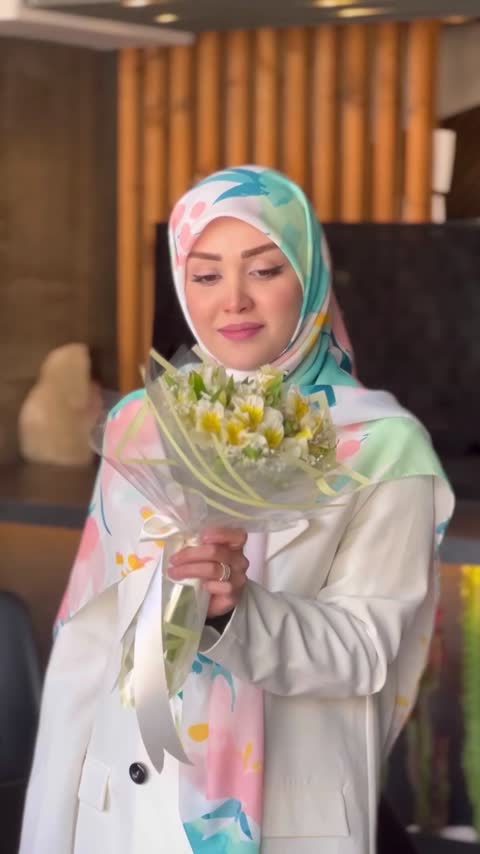 روسری ابریشم توییل زنجیری مجلسی قواره 140 مزونی ابرا اسکارف کد 4015 ارسال رایگان