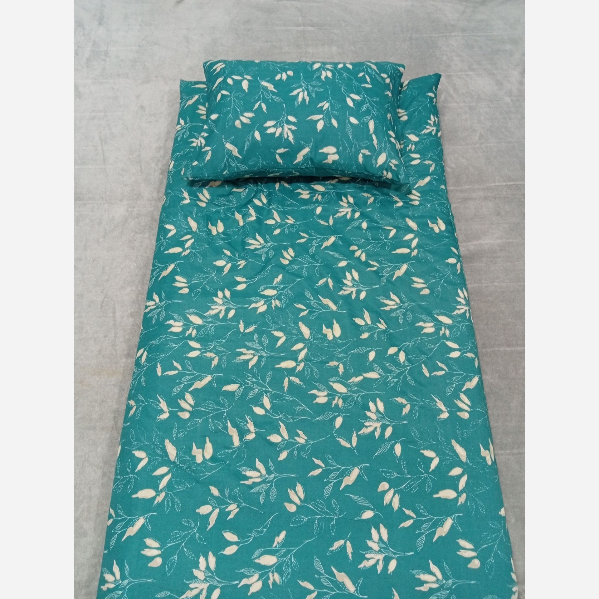 کاور تشک زمینی زیپ دار مهمان همراه با جلد بالشت طرح شاخ و برگ 2