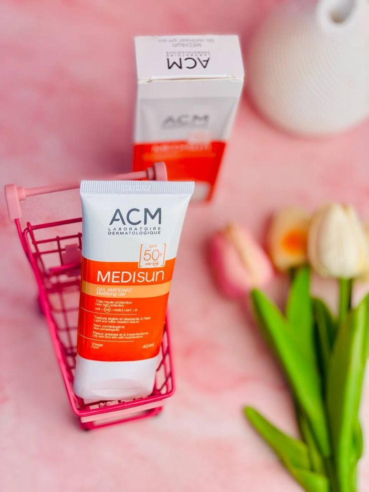 ضد آفتاب +SPF 50 بی رنگ ACM مدل MEDIsun Gel Matifiant