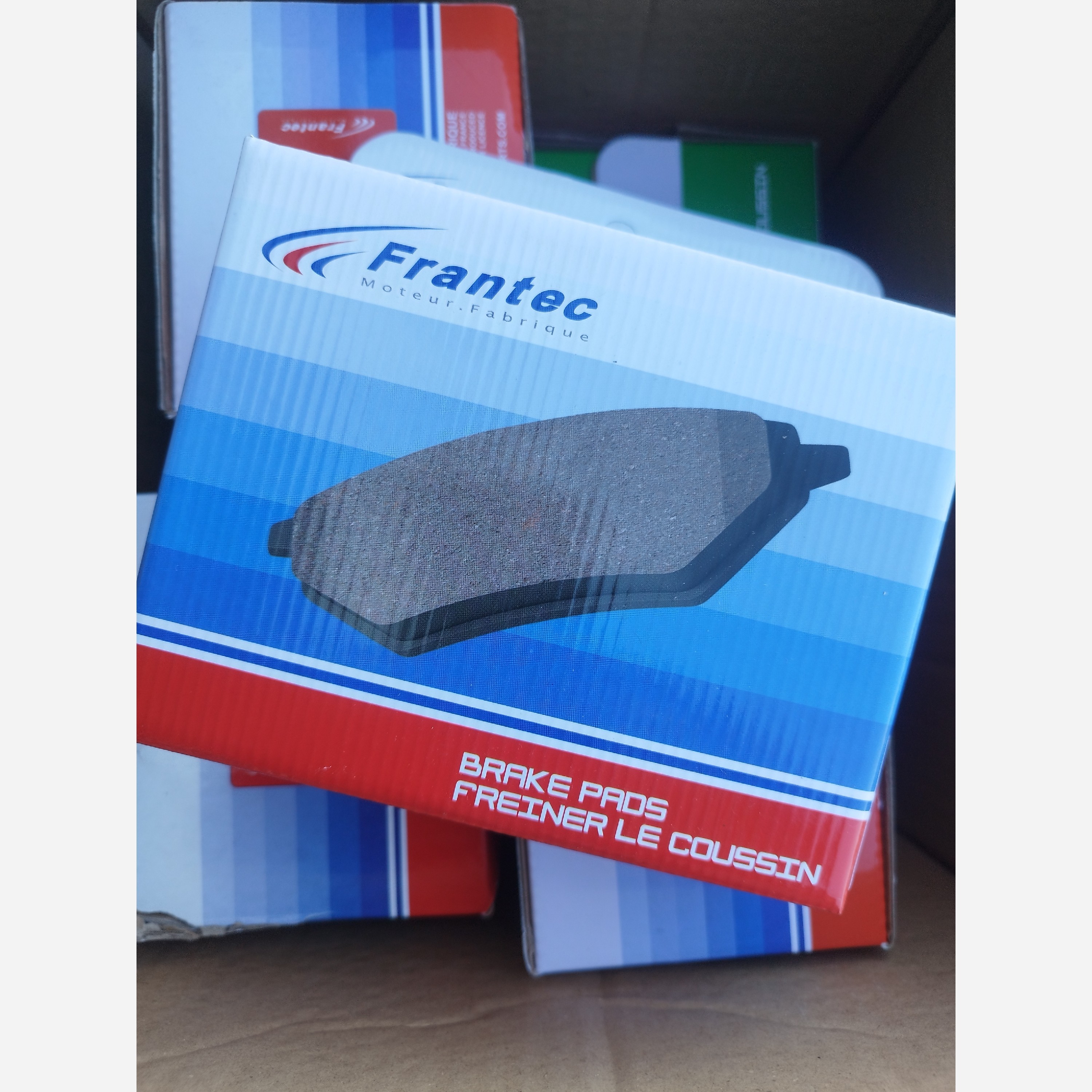 لنت ترمز چرخ جلو پژو 206 تیپ 2 برند عالی فرانتک