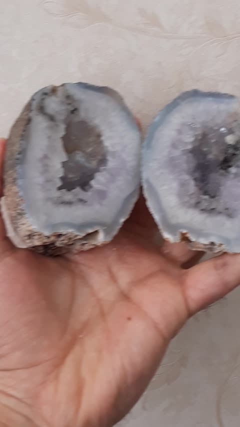 سنگ توپی ژئود آمیتیست(توپی تو خالی)زیبا و کلکسیونی کد O6