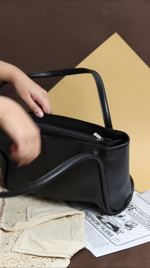کیف زنانه بزرگ جنس چرم