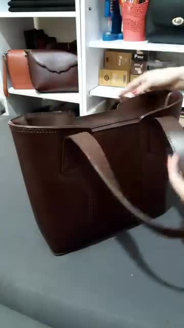 کیف زنانه چرم طبیعی دست دوز آلا مدل ویانا