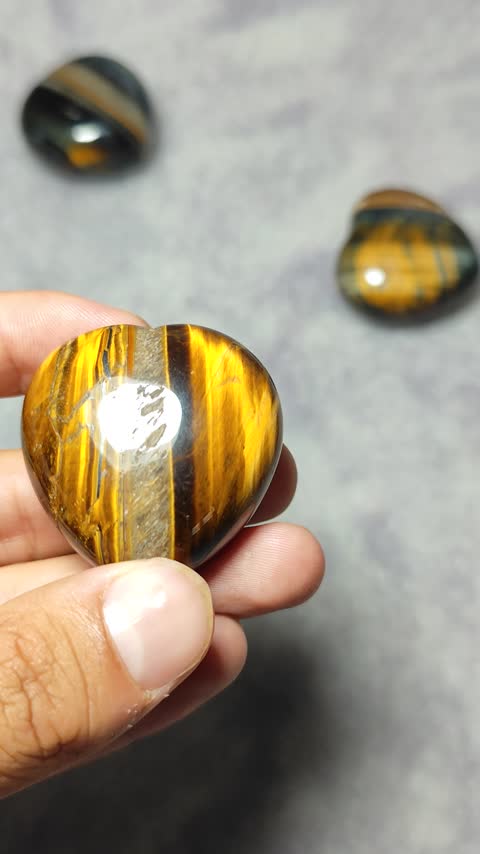 سنگ چشم ببر معدنی و طبیعی