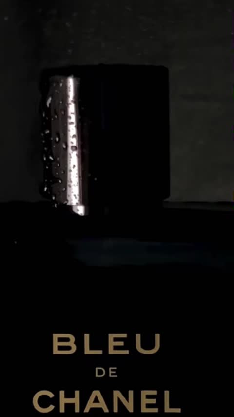 اکسترا پرفیوم مردانه بلو شنل لوزی گرید top.خنک وتلخ. یک گرم