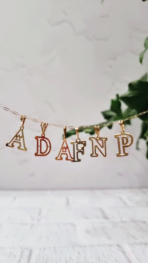 آویز طلا حرف پی P