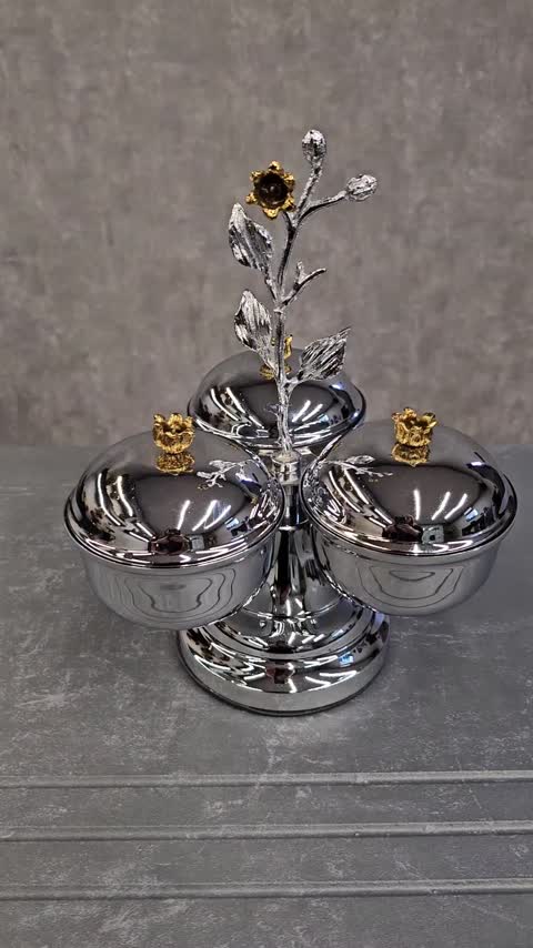 اردورخوری سرویس پذیرایی لاله سیلور