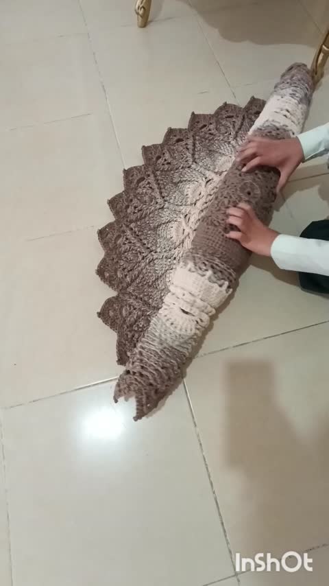 فرشینه دستبافت مدل شکوه خلقت قطر 110