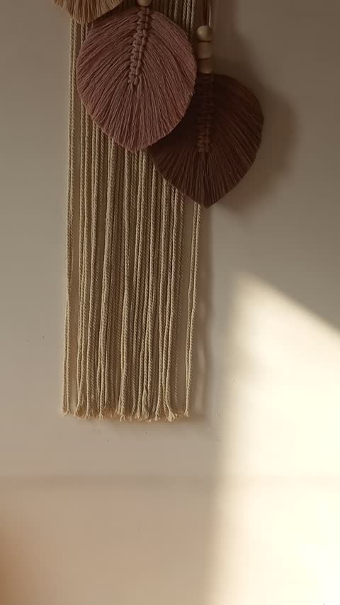 دیوار کوب مکرومه طرح سه برگ