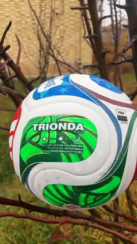 توپ فوتبال چرمی جام جهانی 2026 trionda