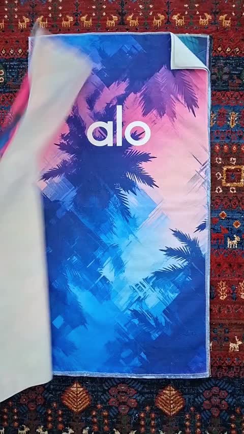  حوله ورزشی چند منظوره طرح alo colorful