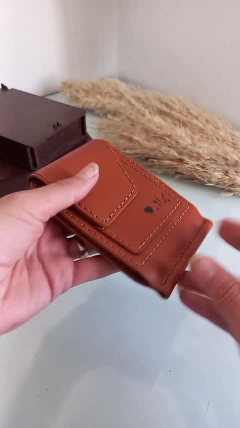 کیف پول جیبی با گیره دلارگیر چرم طبیعی 