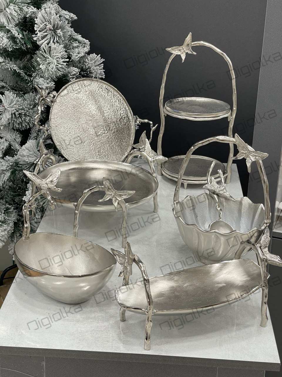 سرویس پذیرایی ایوان