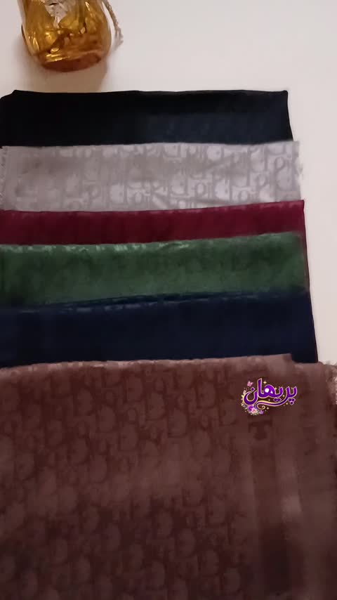روسری زنانه ژاکارد طرح دیوردخترانه قواره110